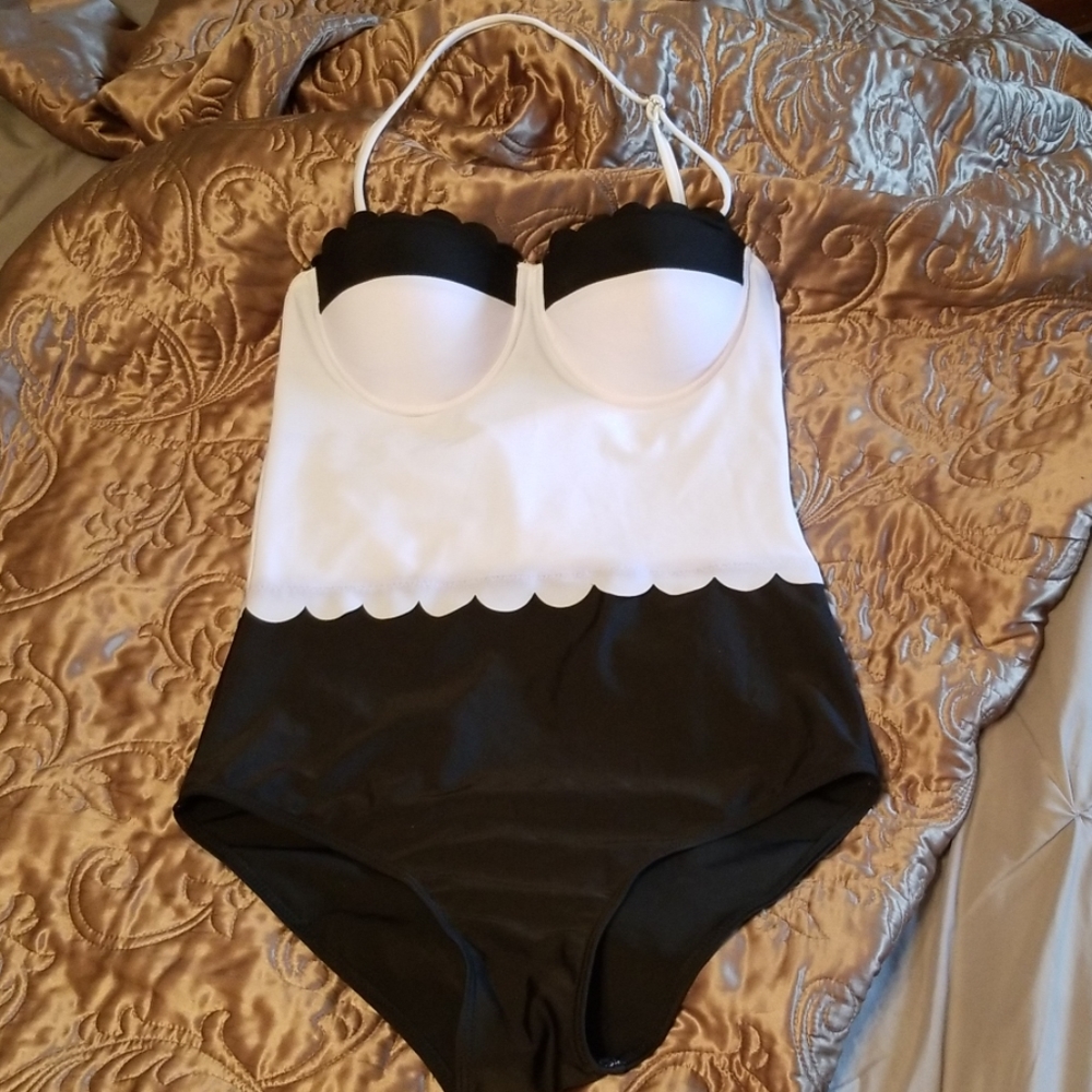 Cupshe one-piece swimsuit